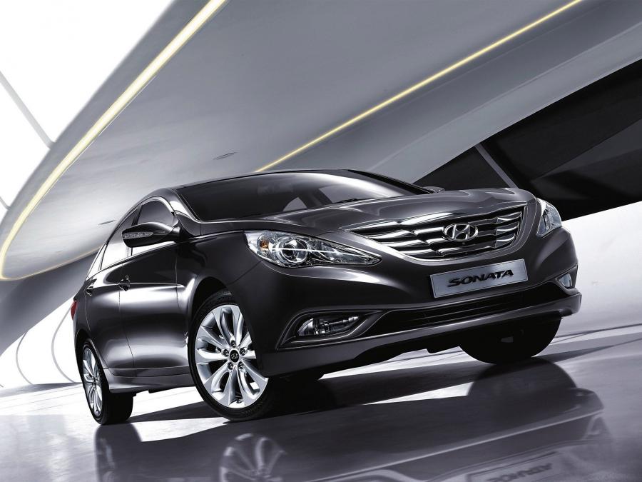  Hyundai Sonata 2009 года  (фото 12 из 40)